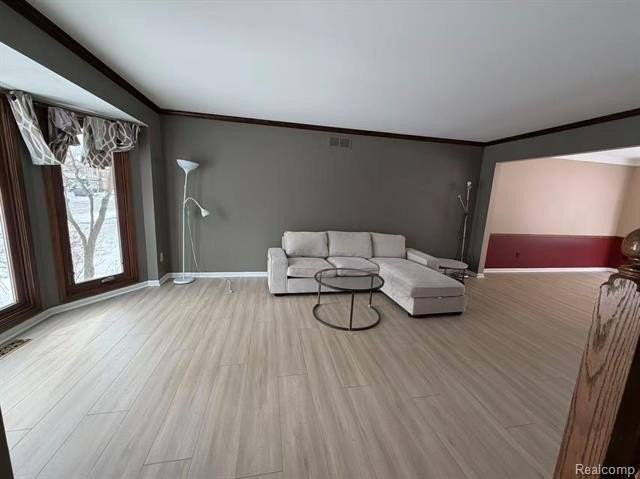 24397 Venice Drive - Photo 5 of 36