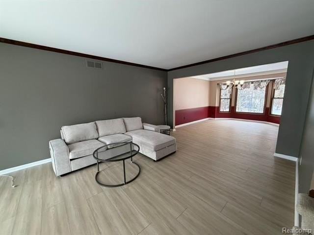 24397 Venice Drive - Photo 6 of 36