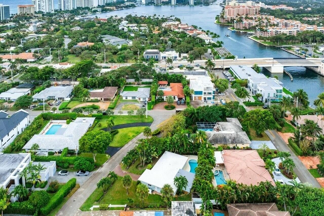 121 Ne Spanish Ct - Photo 3 of 36