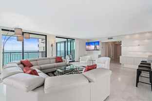 5380 N Ocean Drive #10J - Photo 1 of 1