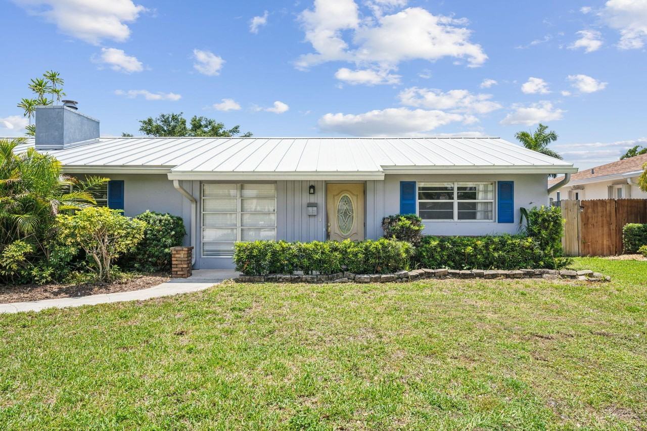 4194 Honeysuckle Ave - Photo 5 of 42