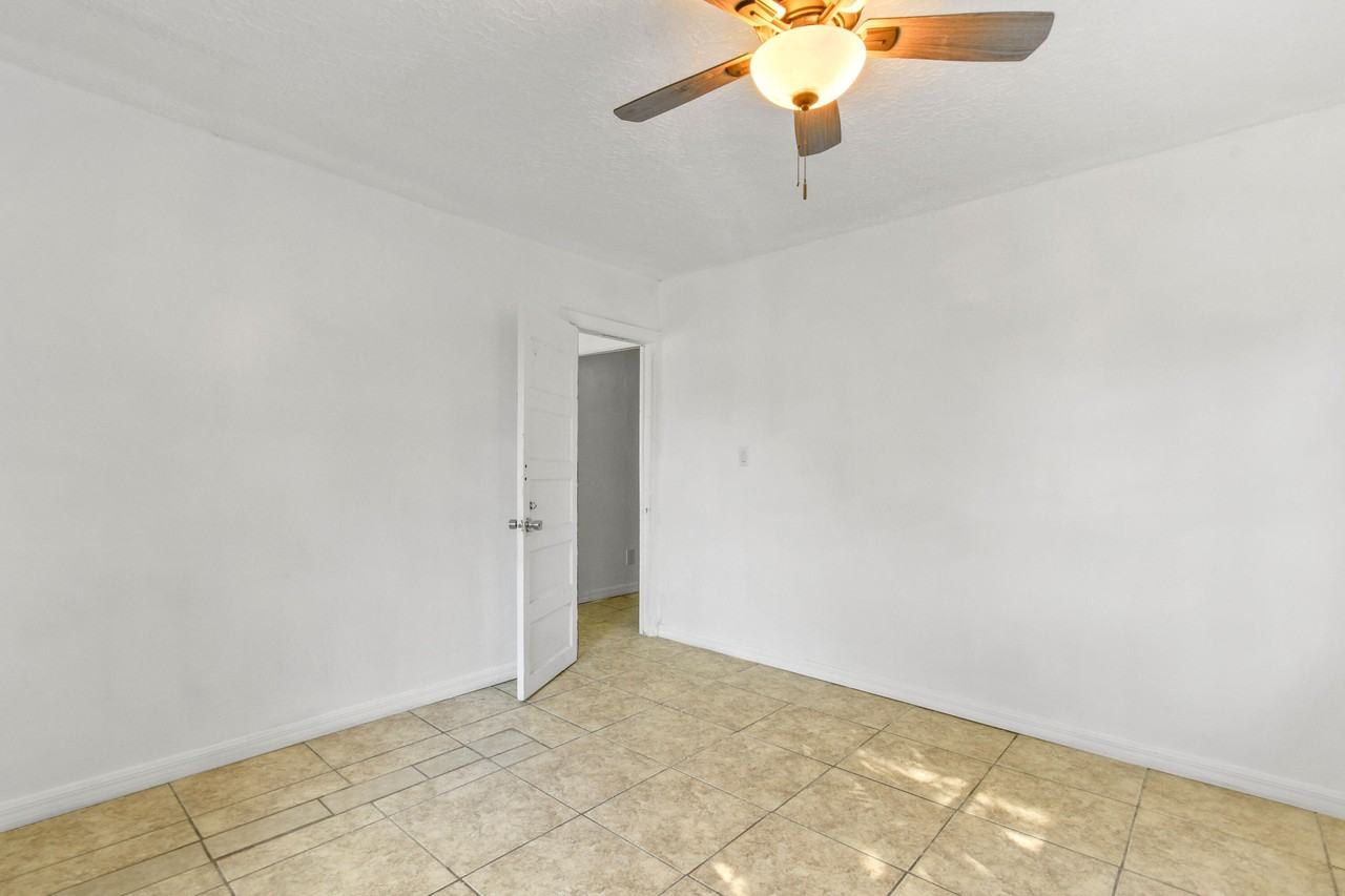 3122 Duban Ter - Photo 6 of 12