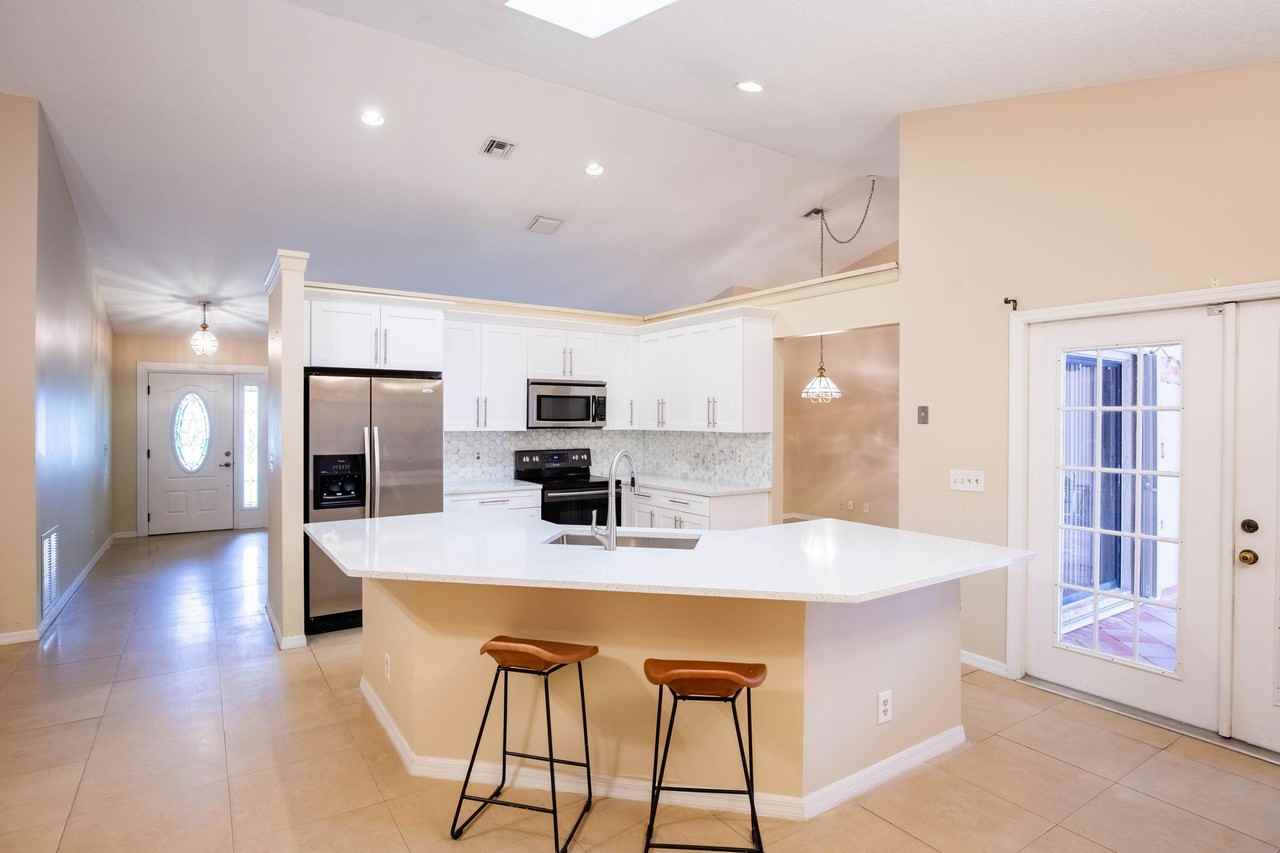 1559 Grantham Dr - Photo 7 of 27