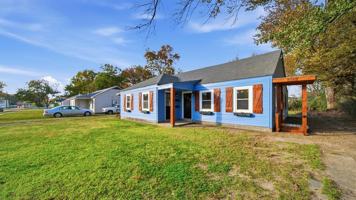 featured image of 4928 Buford Avenue