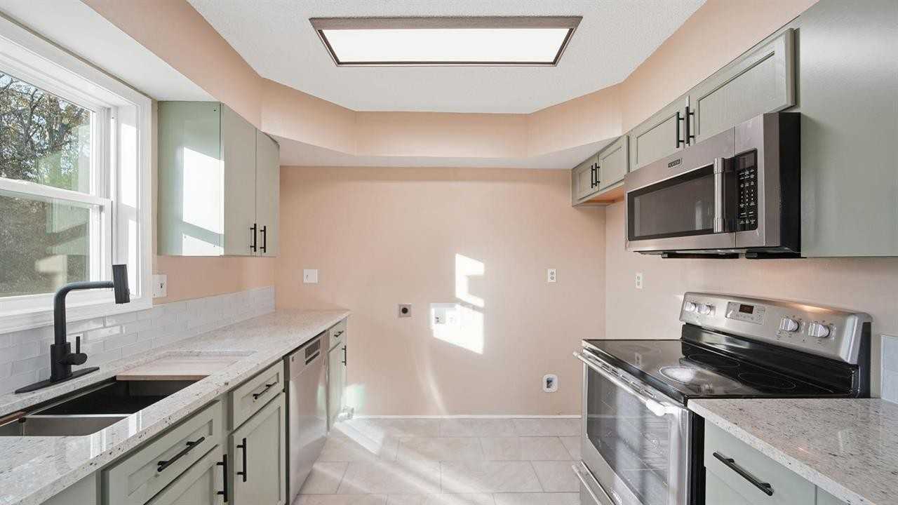 4930 Buford Avenue - Photo 3 of 10