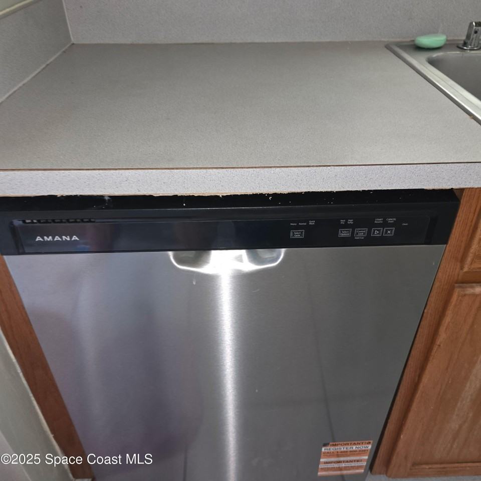 7747 Greenboro Dr - Photo 7 of 22