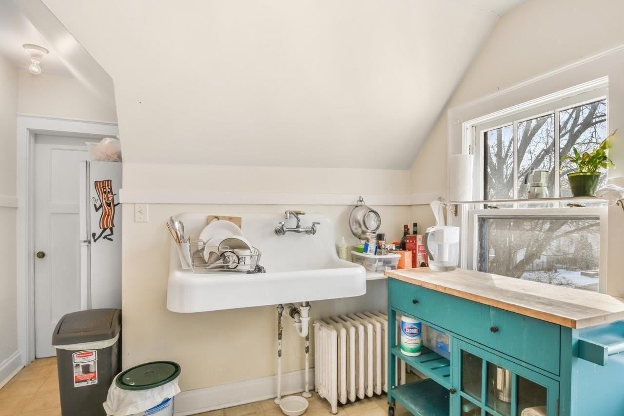 1319 Rutledge St #5 - Photo 7 of 12