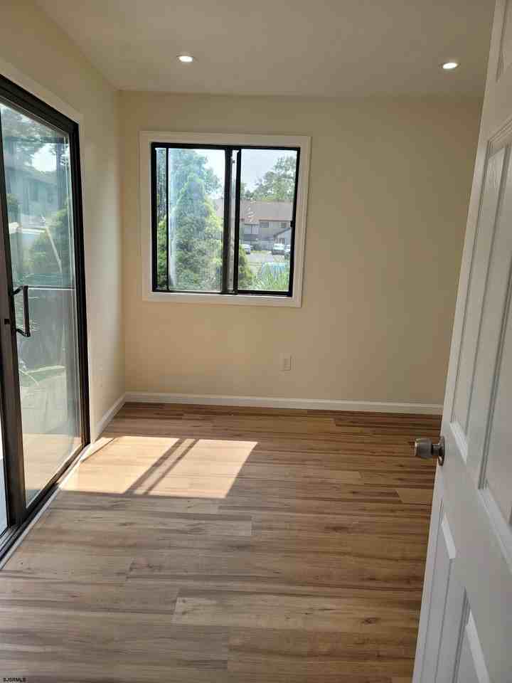 2839 Forsythia Ct - Photo 2 of 27