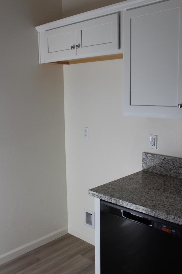 4102 East Kaweah Avenue - Photo 6 of 17