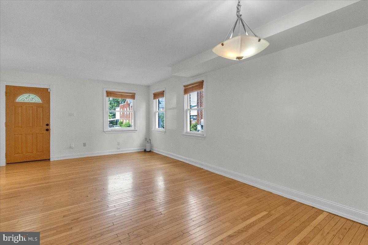 1193 46th Pl Se - Photo 6 of 17