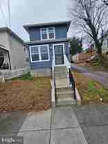 909 45th Place Northeast - Photo 1 of 1