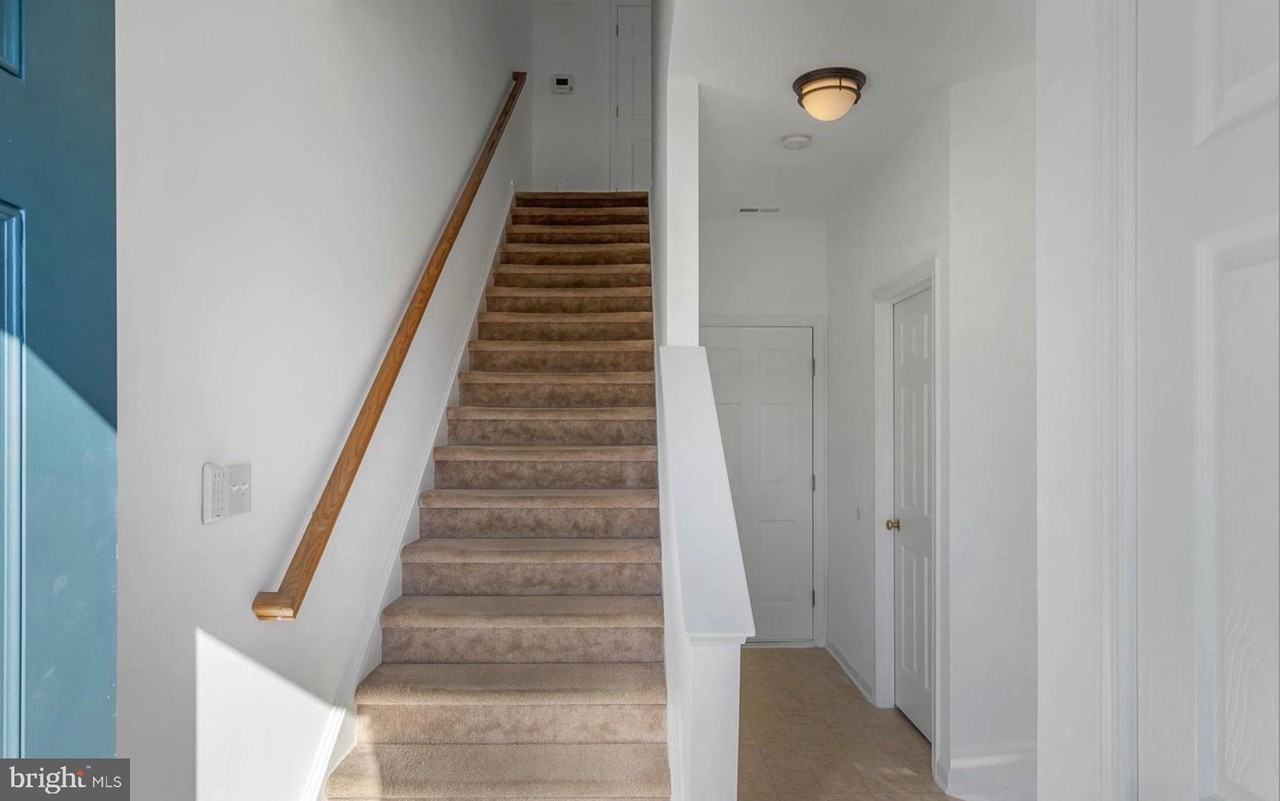 72 Fellowship Drive - Photo 3 of 22