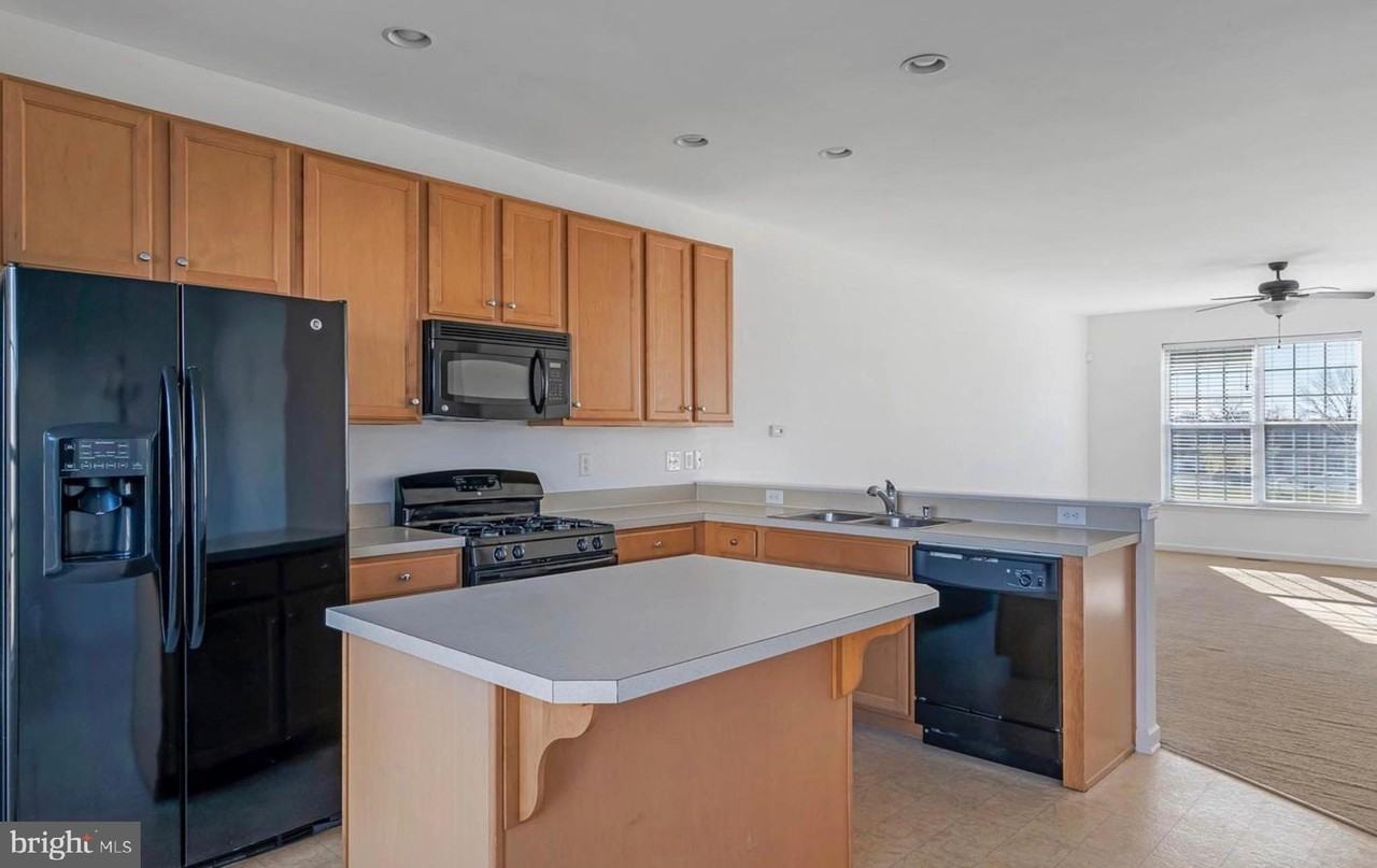 72 Fellowship Drive - Photo 7 of 22