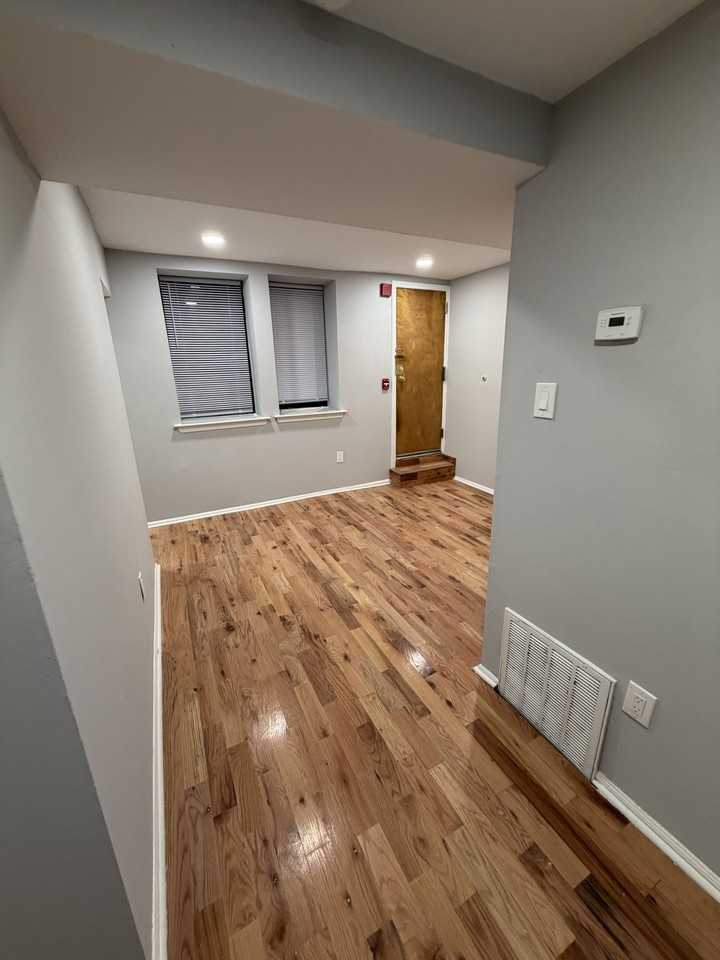 7057 Cresheim Road - Photo 3 of 18