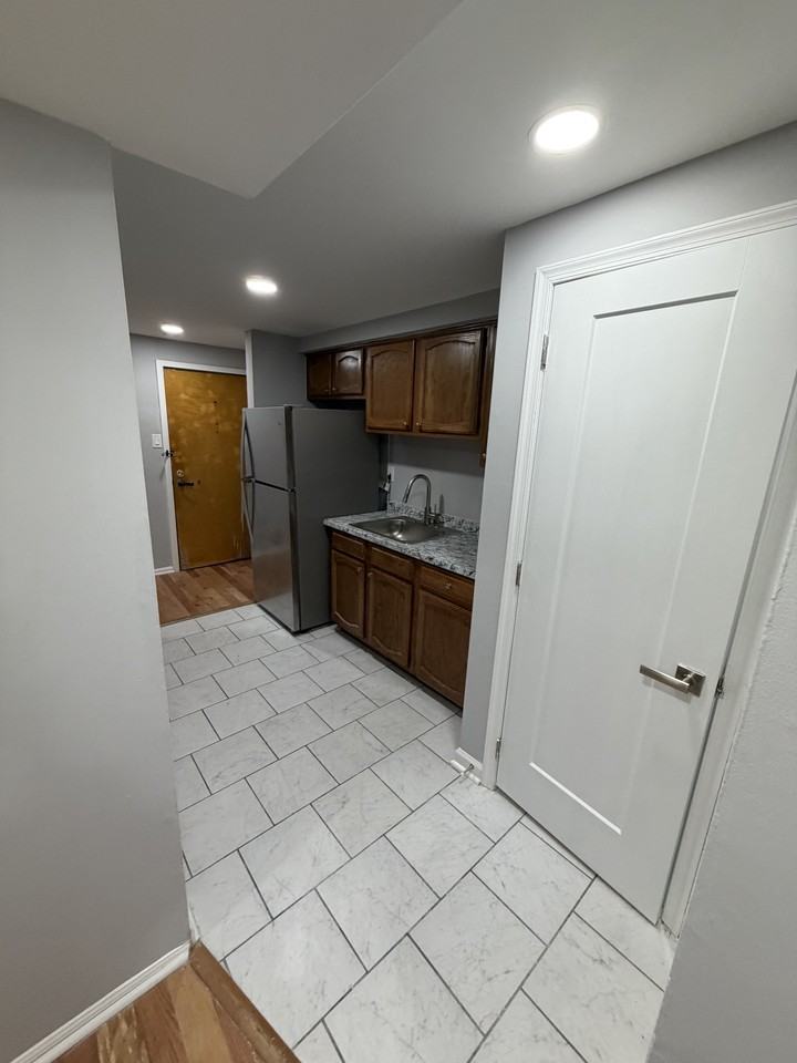 7057 Cresheim Road - Photo 5 of 18