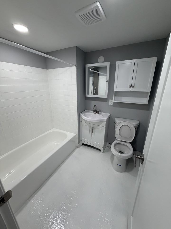 7057 Cresheim Road - Photo 6 of 18