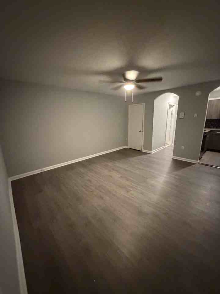 6644 North 8th Street - Photo 2 of 10