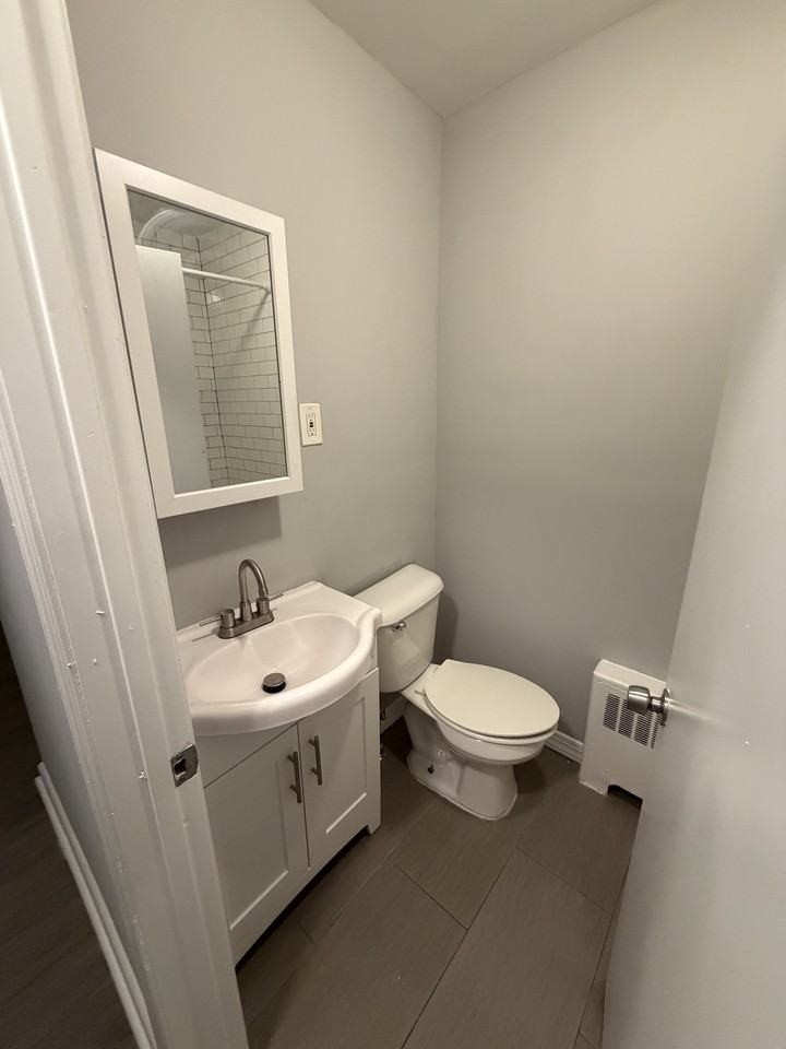 6644 North 8th Street - Photo 7 of 10