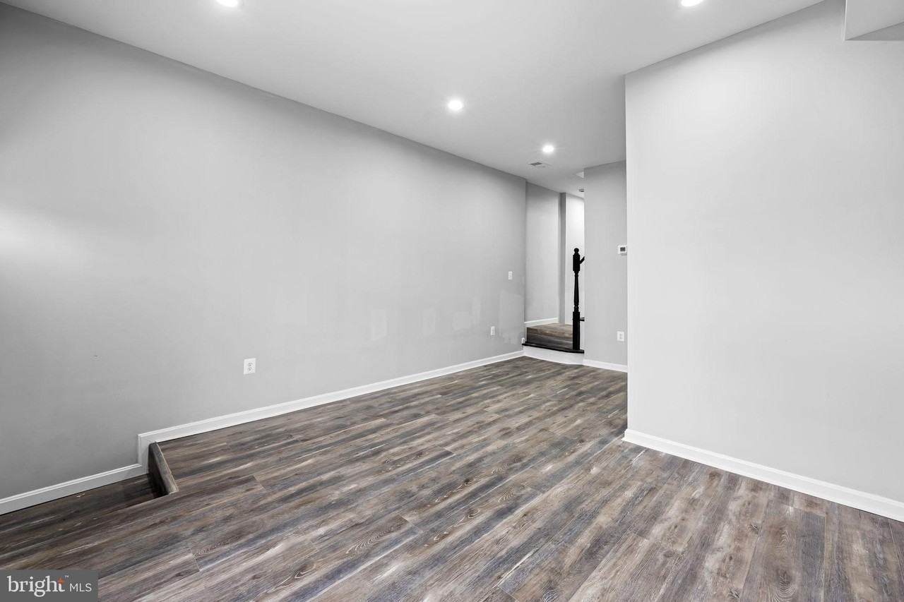 1918 East Lafayette Avenue - Photo 5 of 30