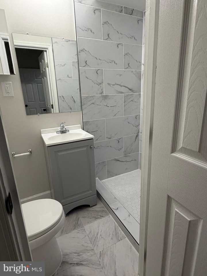 2828 Woodbrook Avenue - Photo 4 of 24