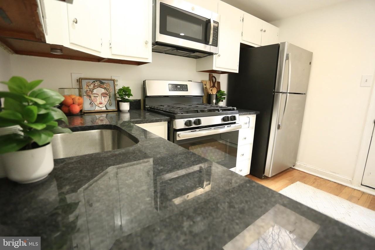 29 East Henrietta Street - Photo 7 of 29