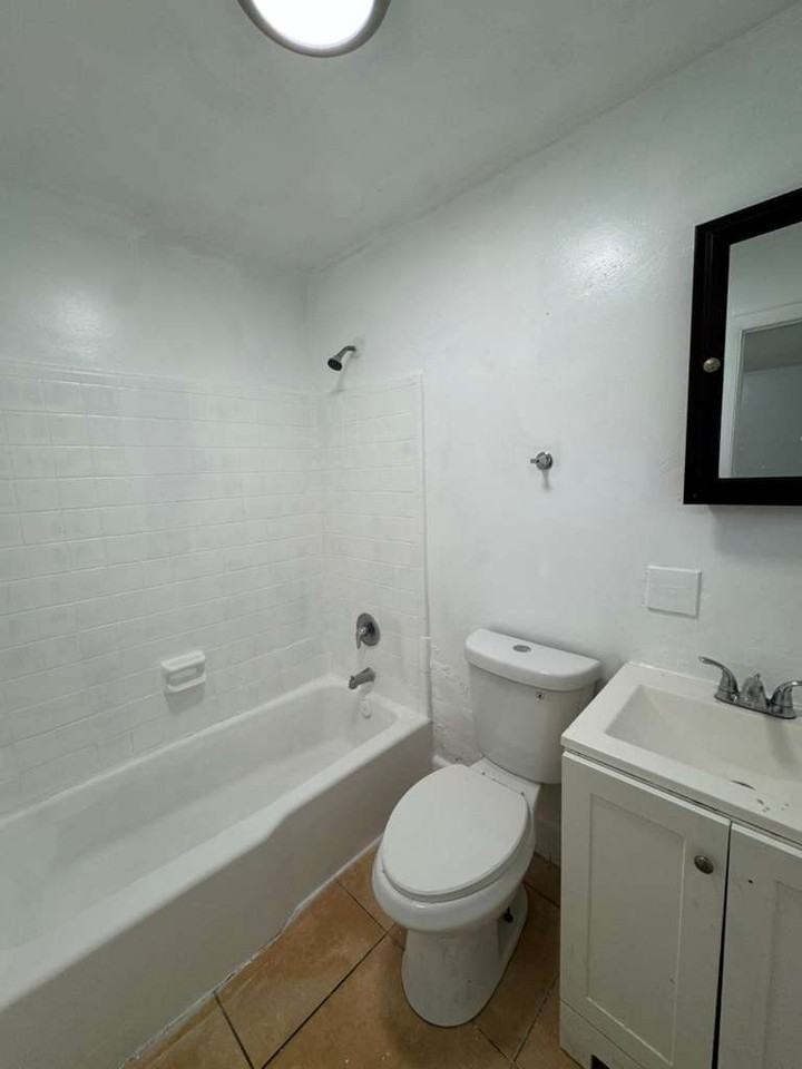 1681 Silver Beach Road - Photo 4 of 8