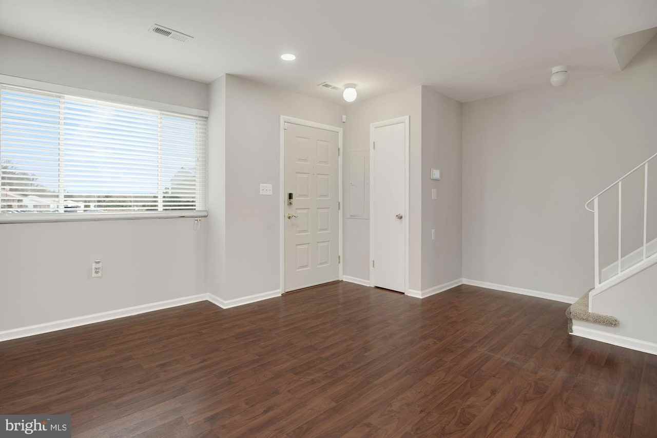 6401 Woodgreen Circle - Photo 6 of 30
