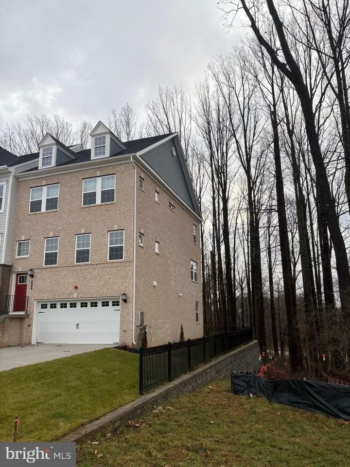 330 Birdie Ct - Photo 2 of 16