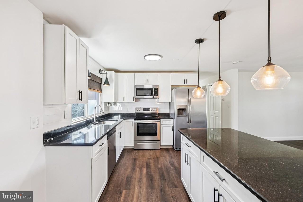 4988 Keppler Road - Photo 3 of 20