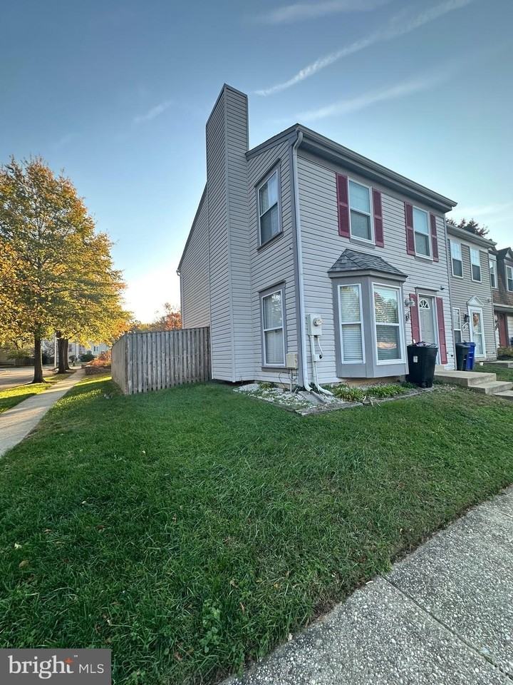 14781 London Lane - Photo 3 of 33