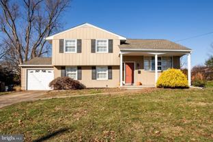 119 Walt Whitman Boulevard - Photo 1 of 1