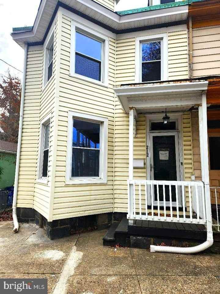 212 Mulberry St - Photo 2 of 26