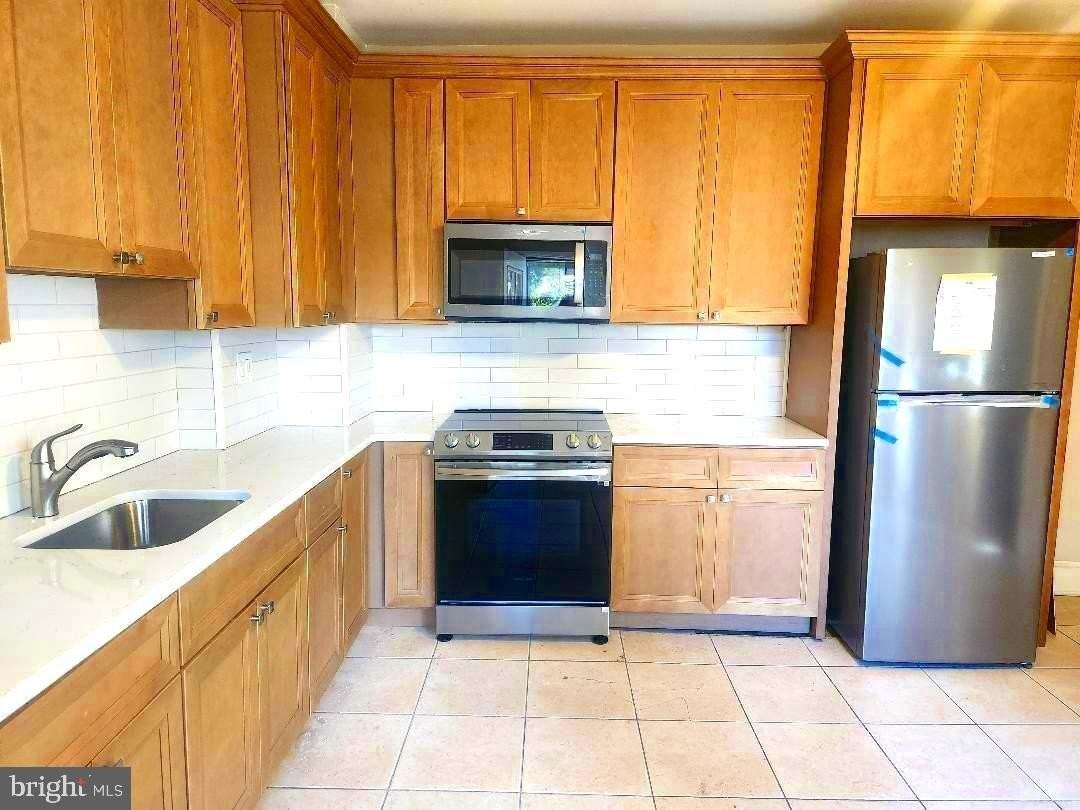 212 Mulberry St - Photo 7 of 26