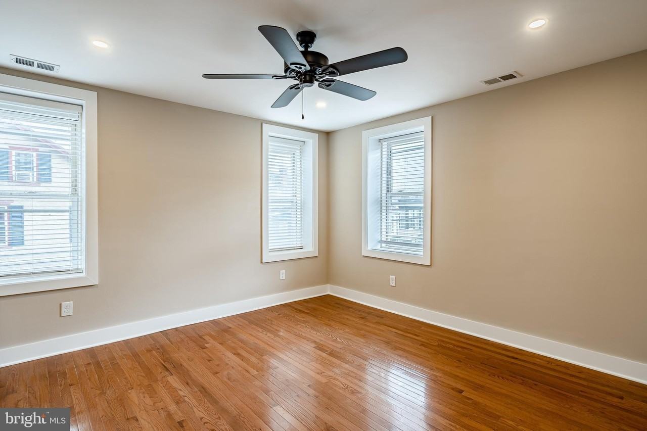 21 Gay Street #202 - Photo 4 of 9