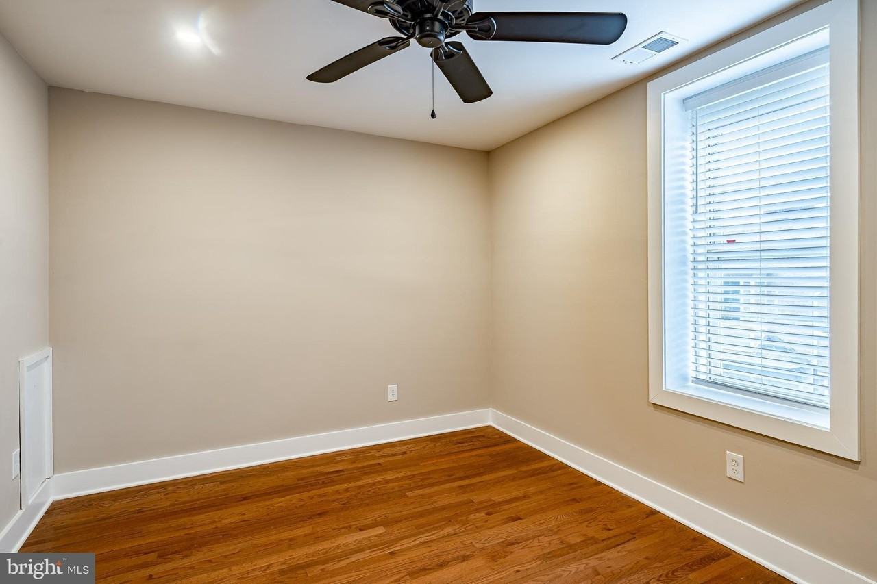 21 Gay Street #202 - Photo 7 of 9