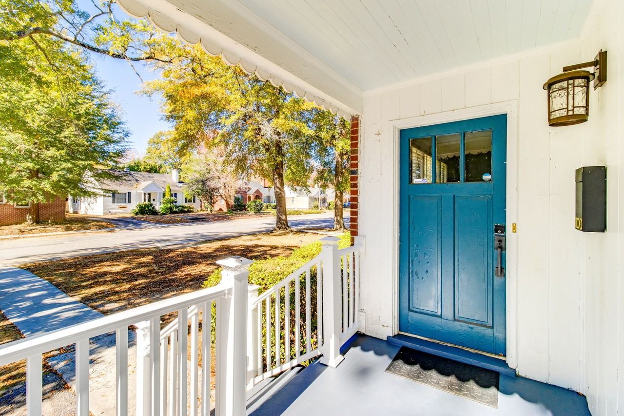 1100 Butler St - Photo 2 of 10