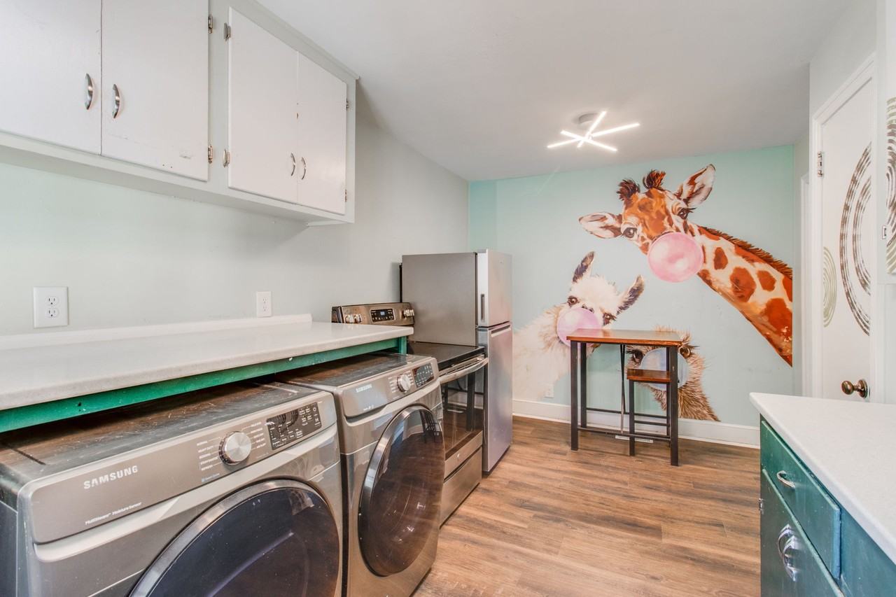 1102 Butler Street - Photo 6 of 10