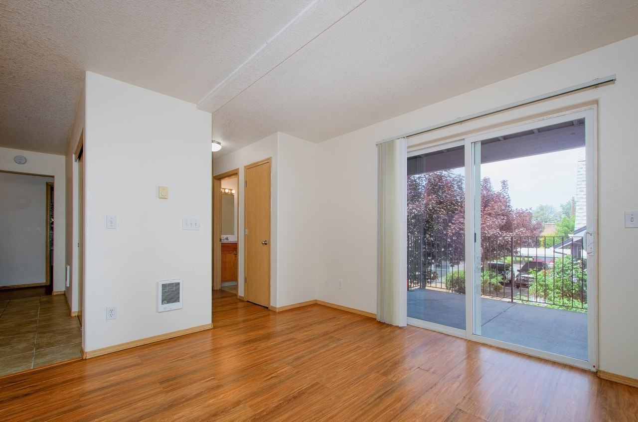 Cameron Court - Photo 5 of 20