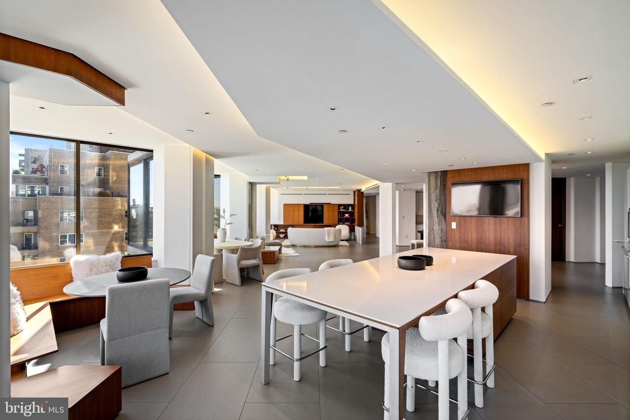 202 West Rittenhouse Square #2106-2107 - Photo 7 of 23