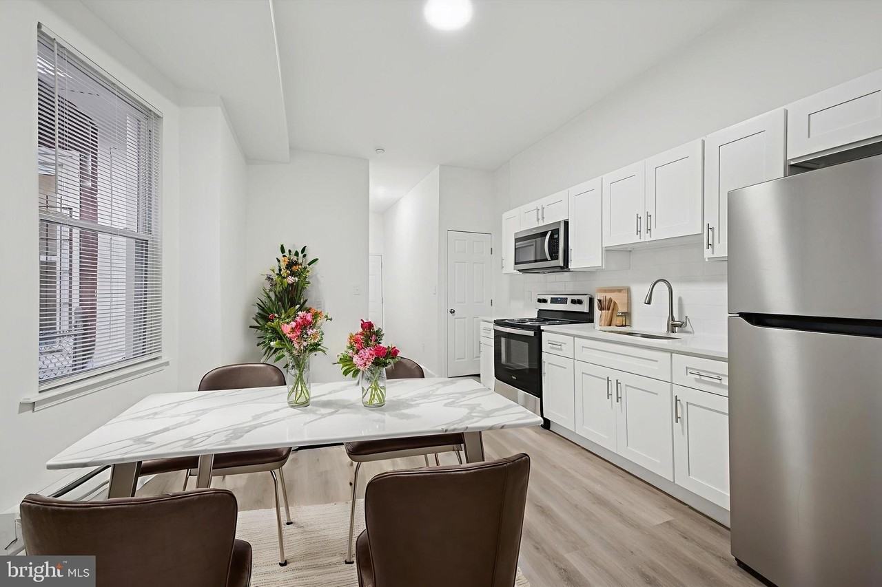 1225 W Silver St Unit 1 #1