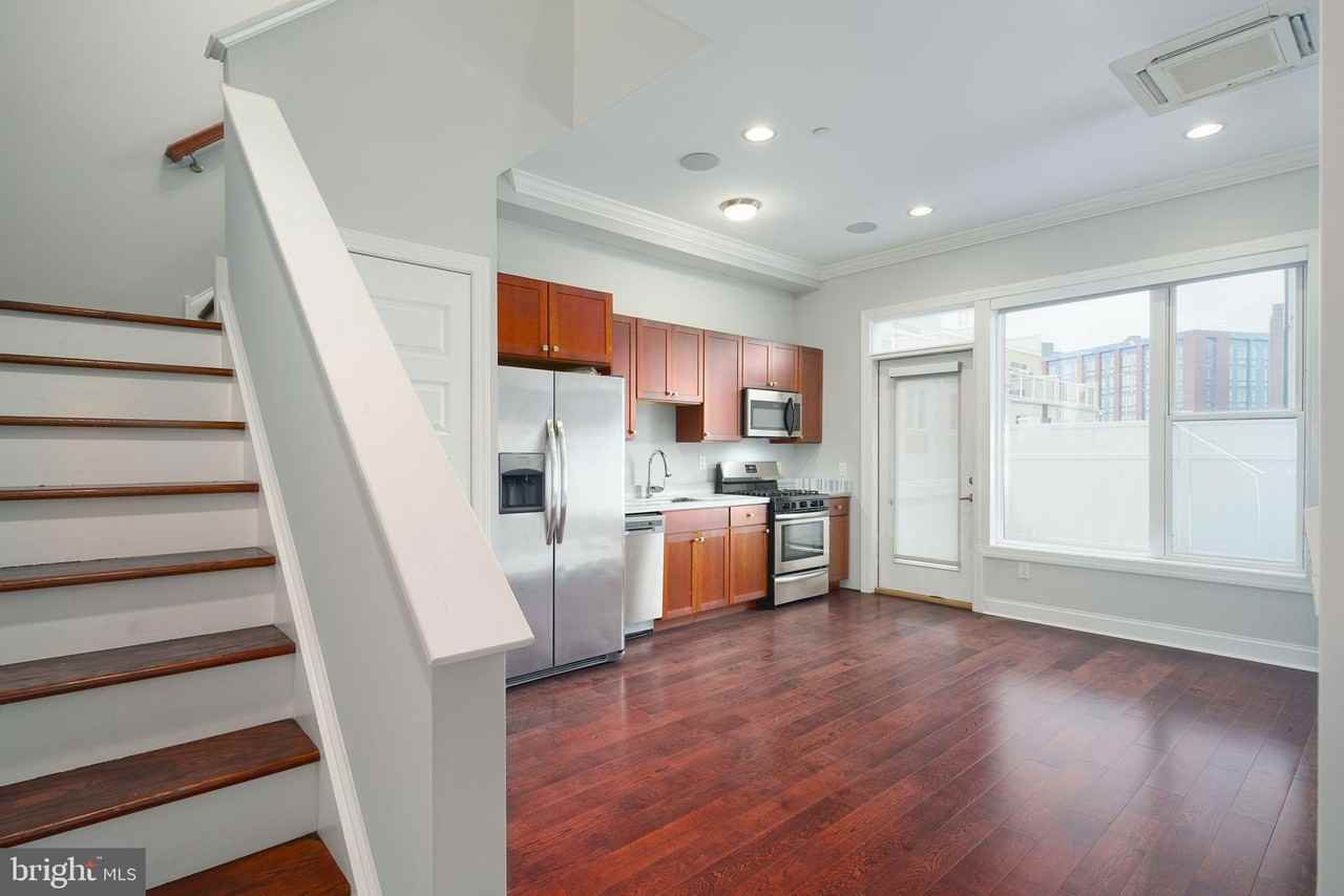 901 N Front St Unit 5 #5 - Photo 2 of 12