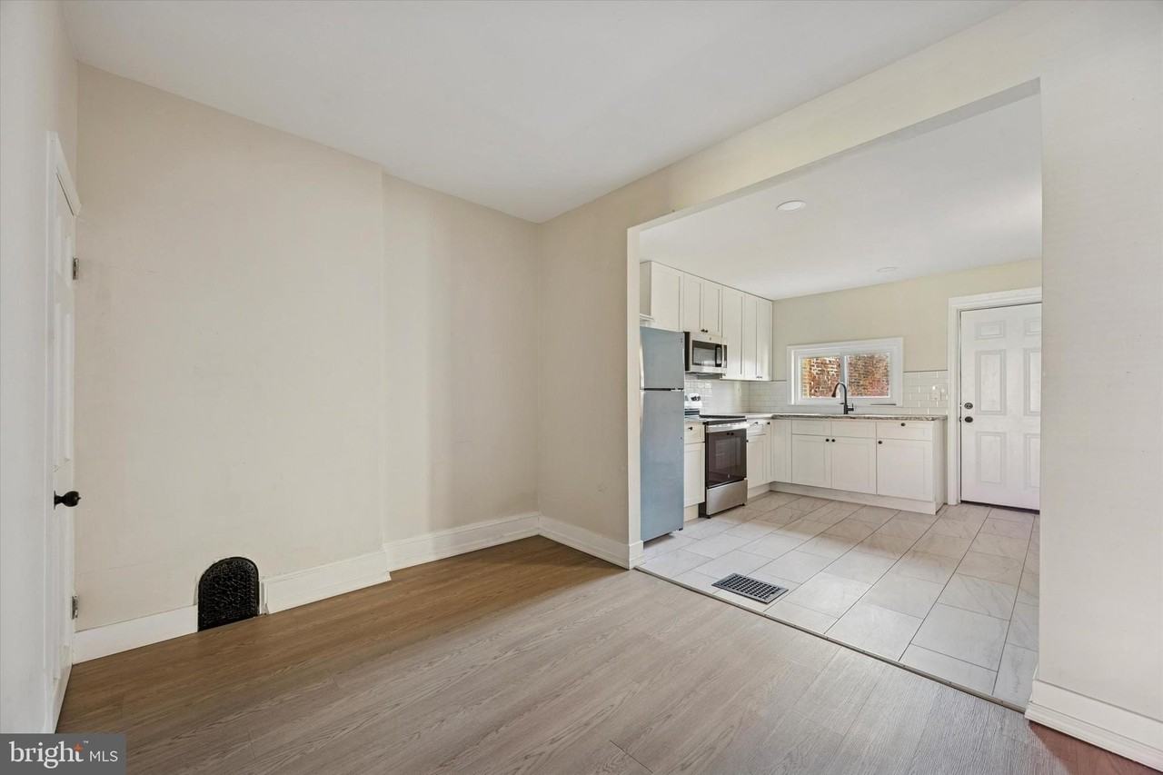 6002 W Thompson St - Photo 4 of 15