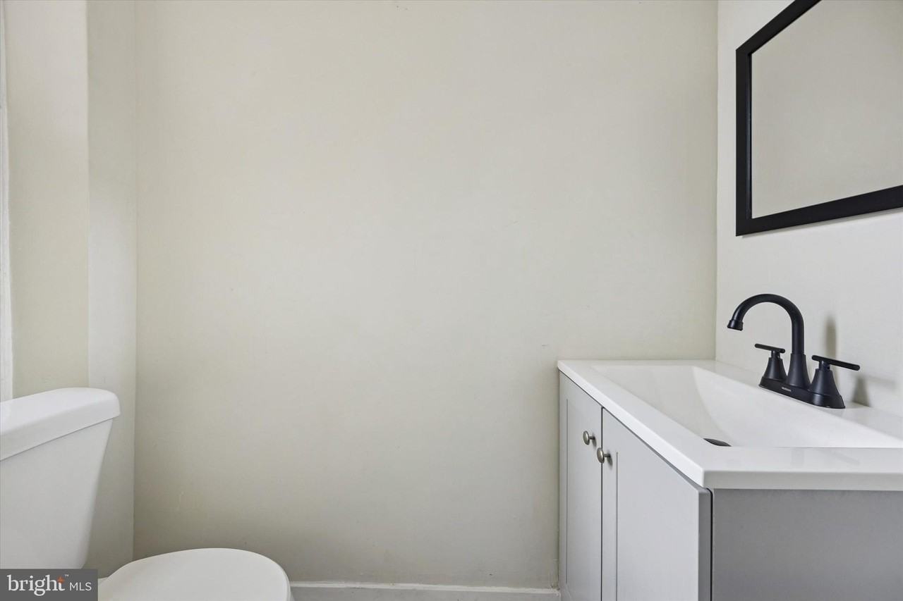 6002 W Thompson St - Photo 7 of 15