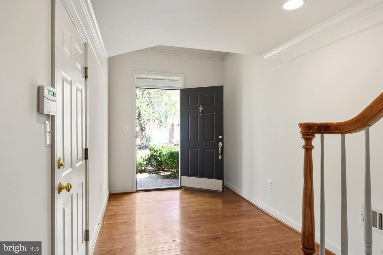 4284 Park Green Court - Photo 5 of 41