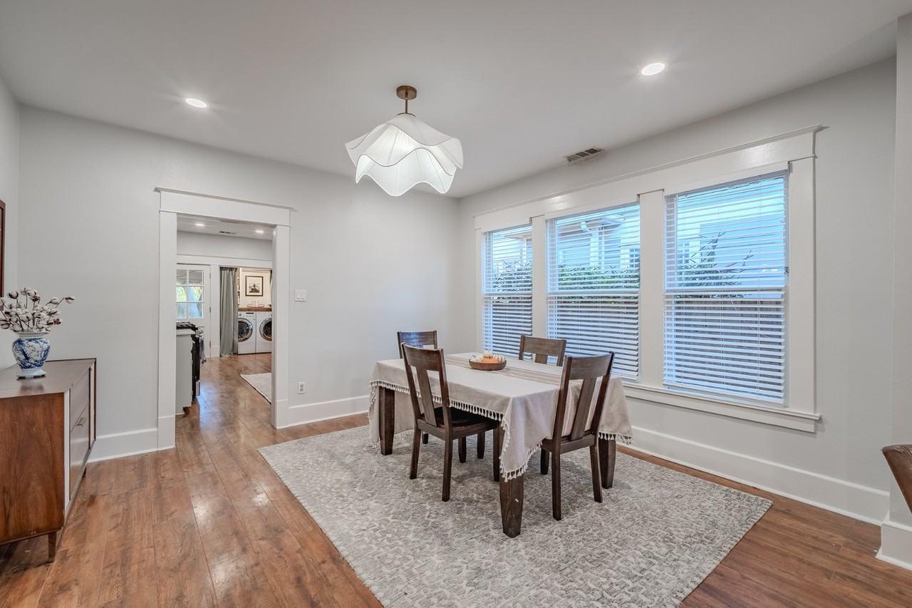 5822 Belmont Ave - Photo 6 of 35