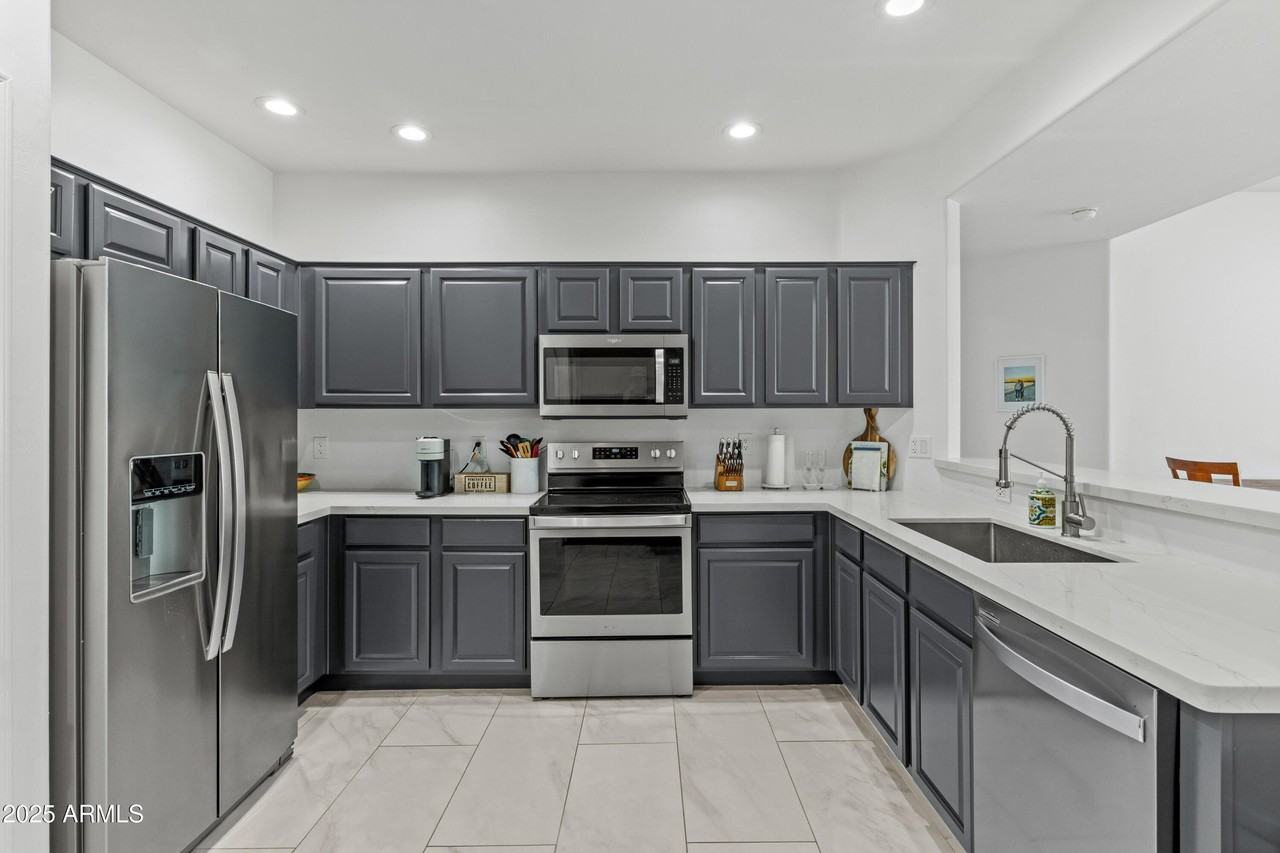 14000 North 94th Street #2175 - Photo 3 of 37