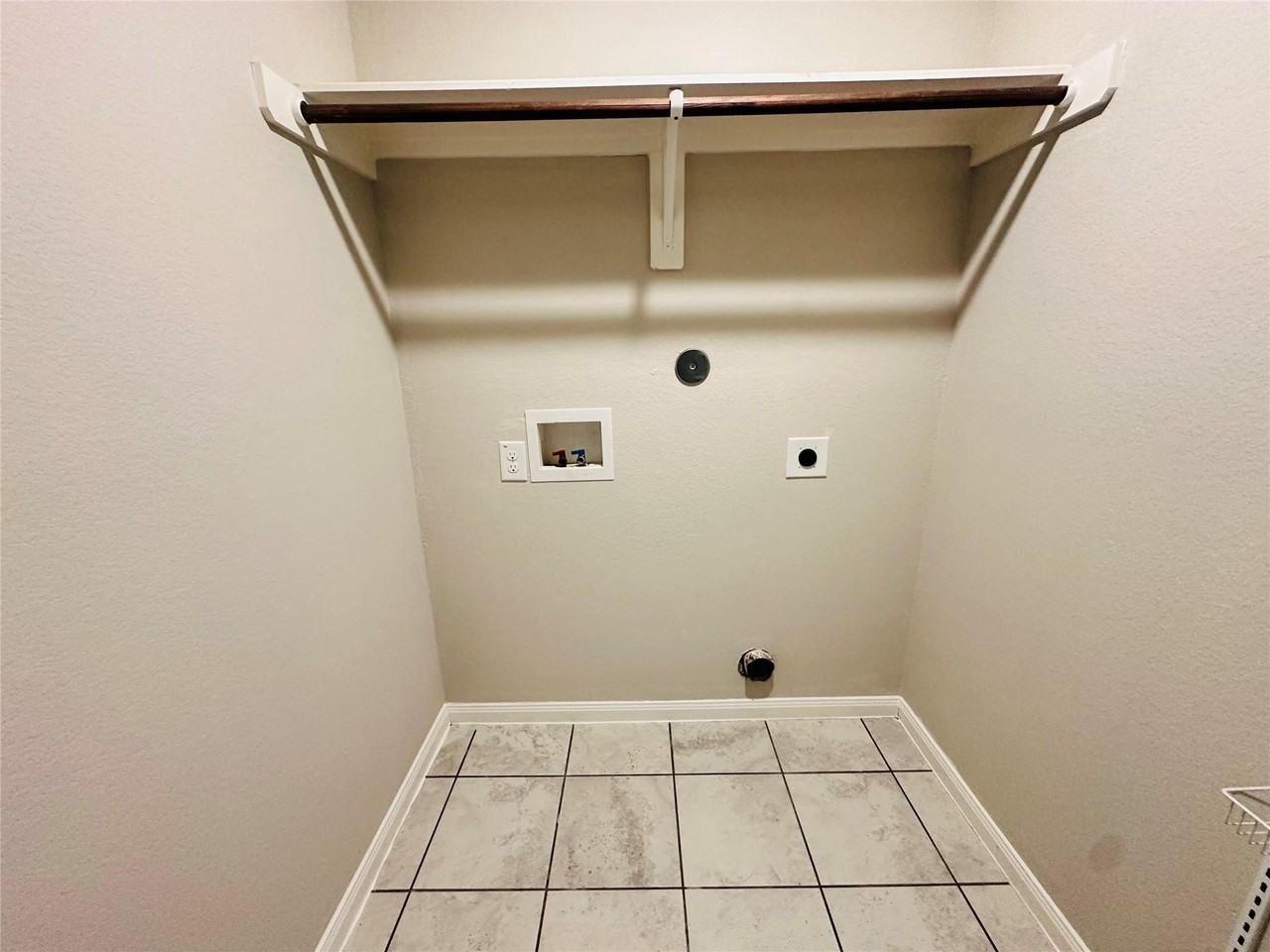 16698 E Forrestal - Photo 4 of 17