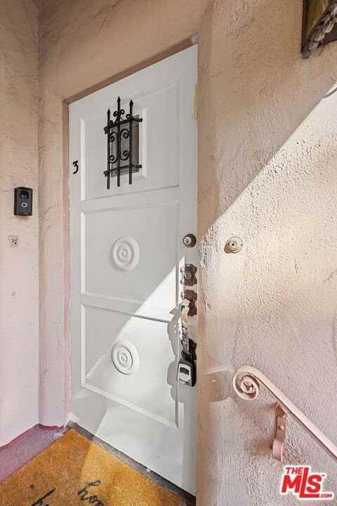 1142 South Clark Drive #3 - Photo 4 of 26