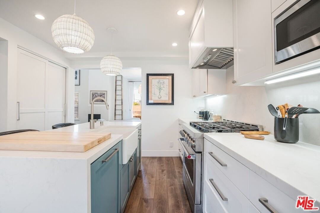 2808 Arizona Avenue #3 - Photo 6 of 20