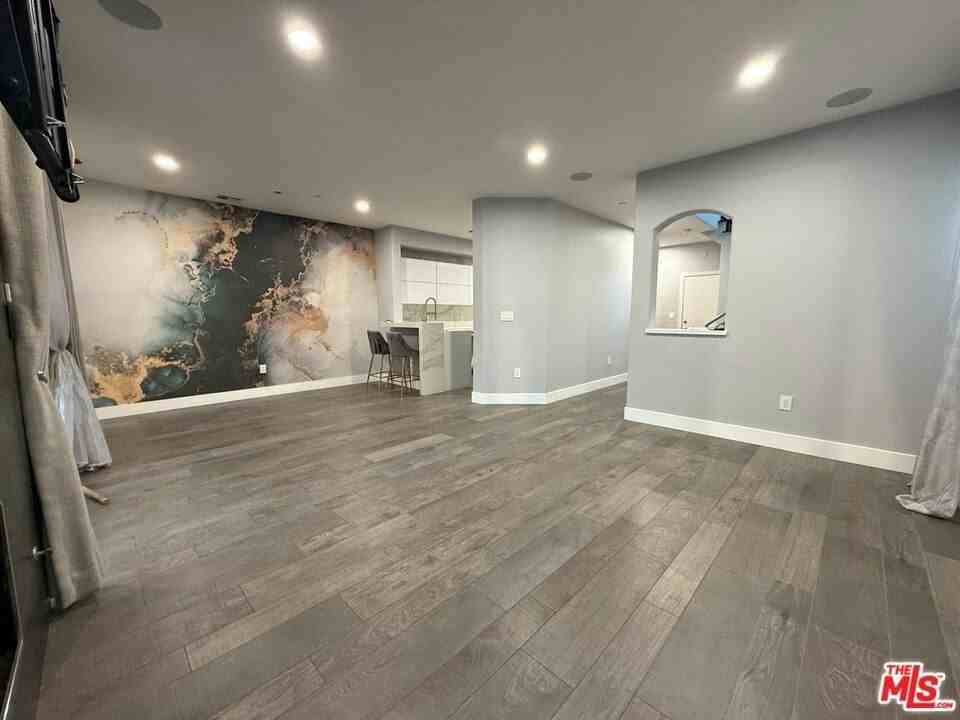 12719 Eagle Rock Way - Photo 3 of 44